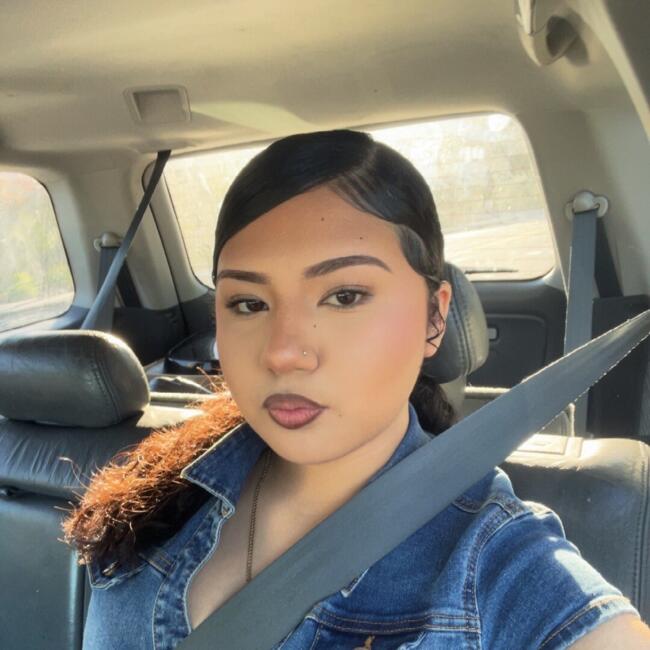 Babysitter in East Palo Alto: Valeria