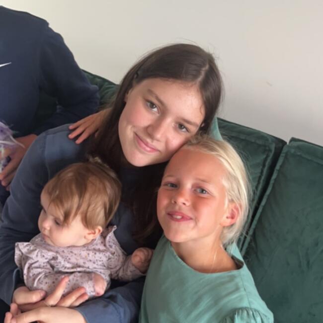 Babysitter in Maasmechelen: Emily