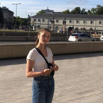 Babysitter Ixelles/Elsene: Julia