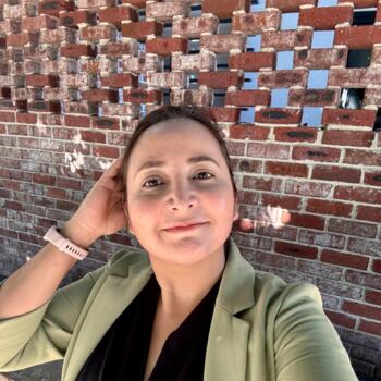 Babysitter Perth: Luz Marcela