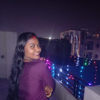 Babysitter in Jaipur: Muskan