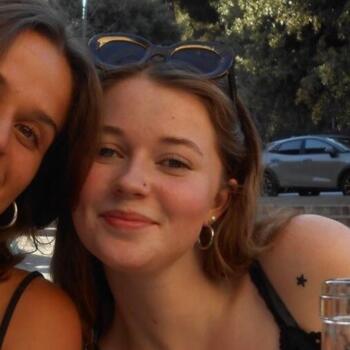 Babysitter in Adelaide: Lilas