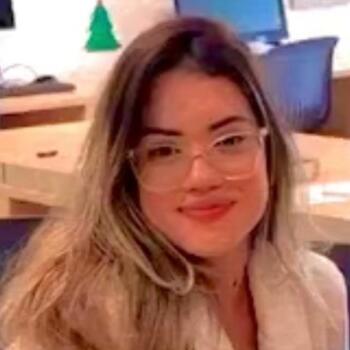 Babá em Barra da Tijuca: Camila