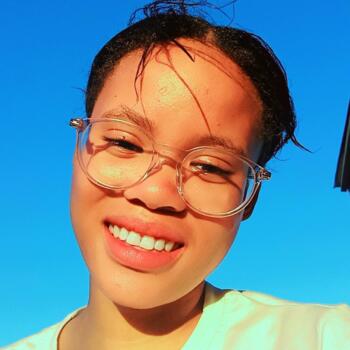 Babysitter in Port Elizabeth: Nosheeta