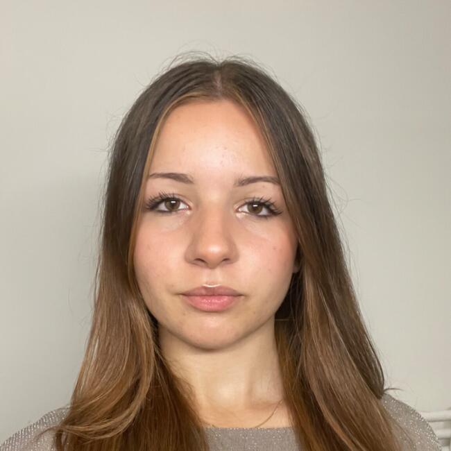 Babysitter in Lyon: Laura