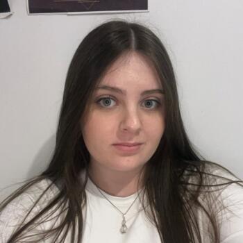 Babysitter in Saint-Brieuc: Aëlle