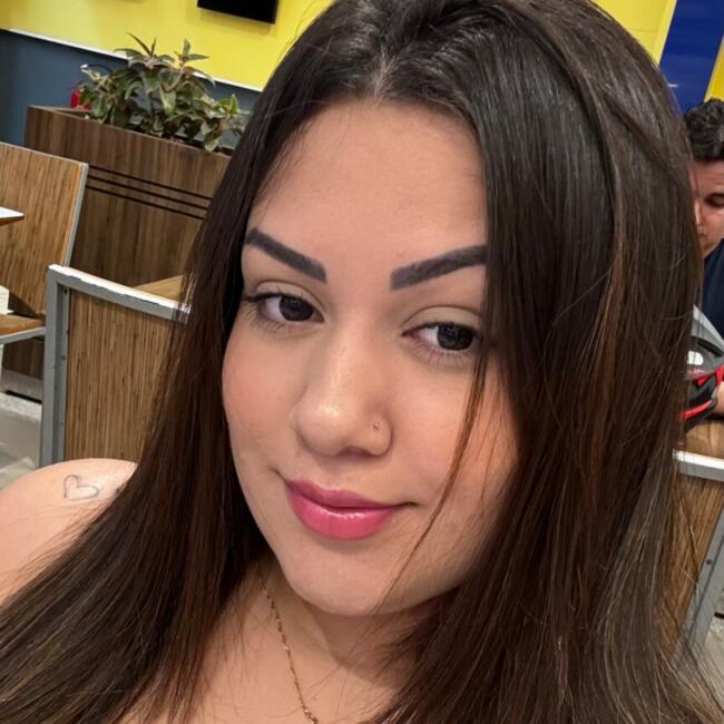 Babysitter in Maracanaú: Mikelly Franco
