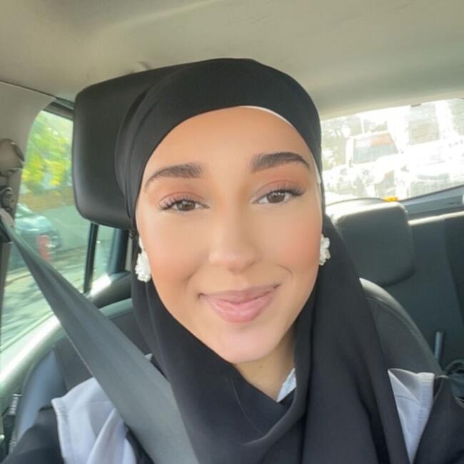 Babysitter in Montpellier: Rania linda