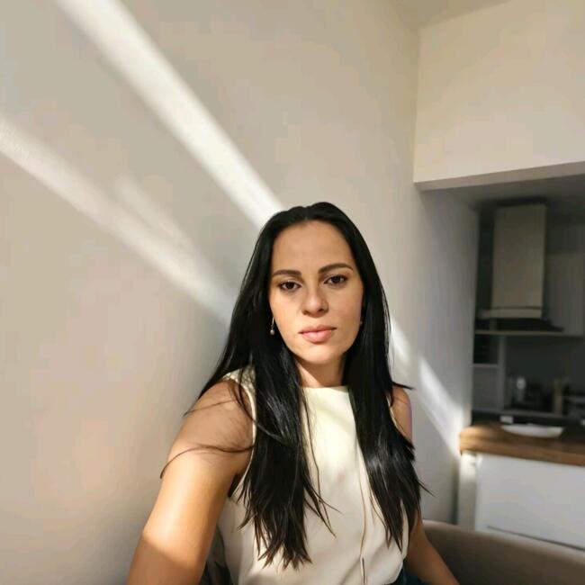 Babá em Maringá: Daiane