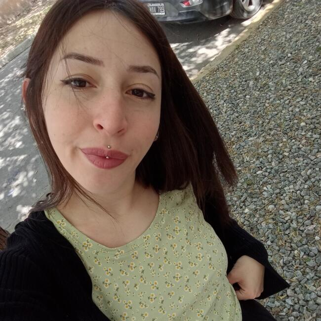 Babysitter in La Calera: Melani Gabriela
