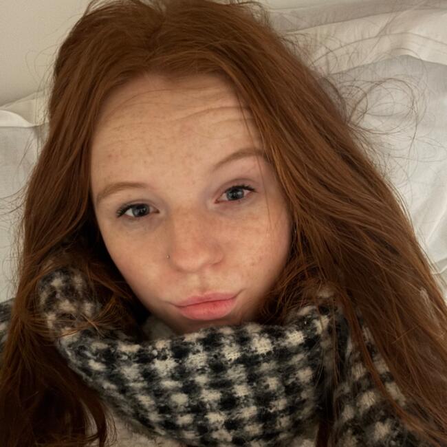 Babysitter in Saint-Georges-sur-Meuse: Laura