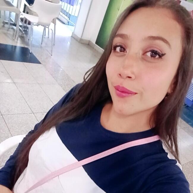 Babysitter in Bogotá: Jhoensy Angelica