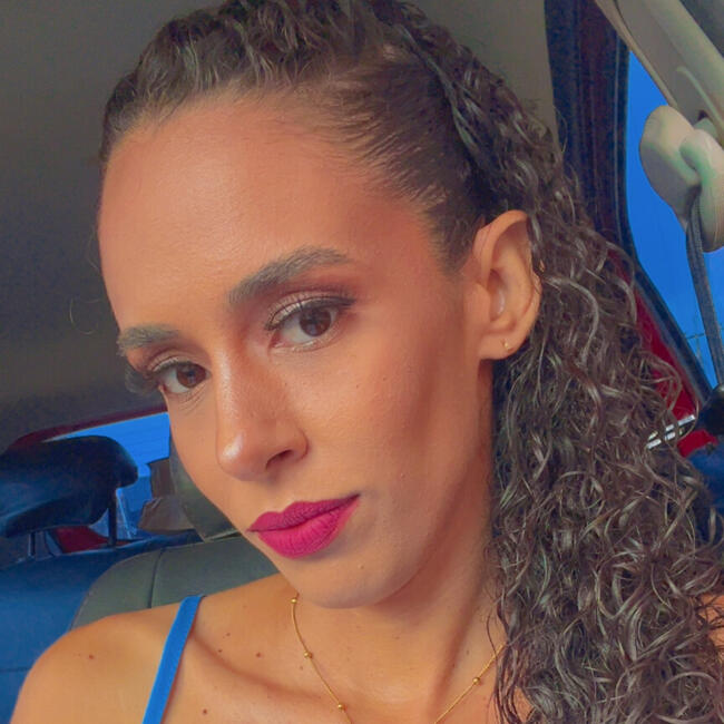 Babá em Senador Canedo: Viviane