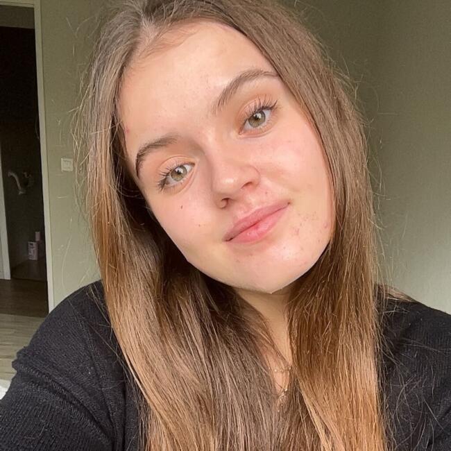 Babysitter in Rouen: Clara