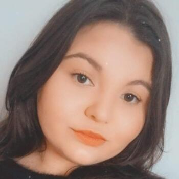 Baby-sitter in Coudekerque-Branche: Eugénie