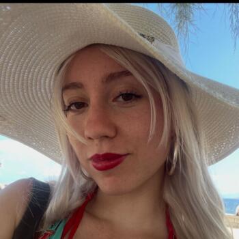 Babysitter in Clichy: Klervia