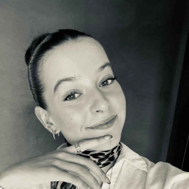 Babysitter in Aire-sur-la-Lys: Clara