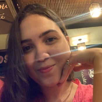 Babysitter São José dos Campos: Melissa