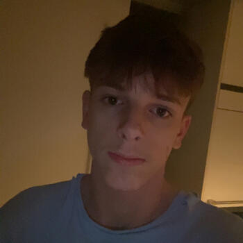 Baby-sitter Lanaken: Bono