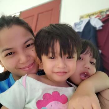 Babysitting job in Kota Kinabalu: babysitting job Ester