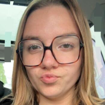 Baby-sitter Saint-Carreuc: Anaelle