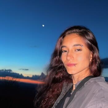 Babysitter in Niterói: Brenda