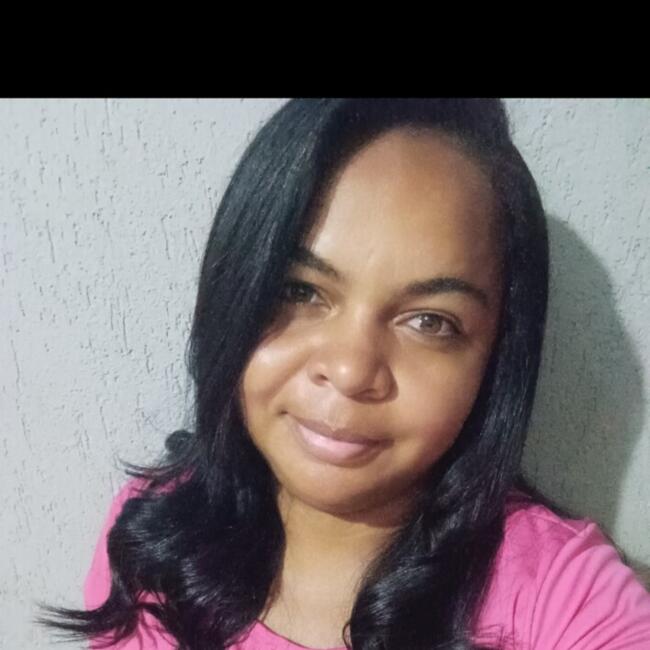Babysitter in Brasília: Raysa