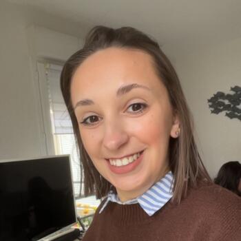 Babysitter in Châteauneuf-sur-Loire: Anais