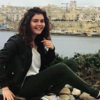 Baby-sitter Athus: Charline