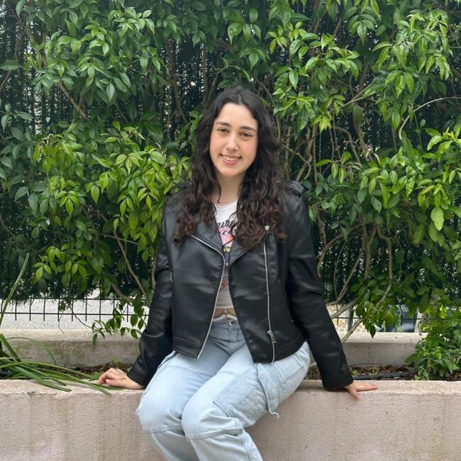 Babysitter in Lisbon: Mariana