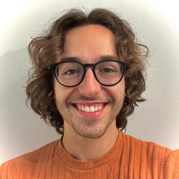 Baby-sitter Paris: Odysseas