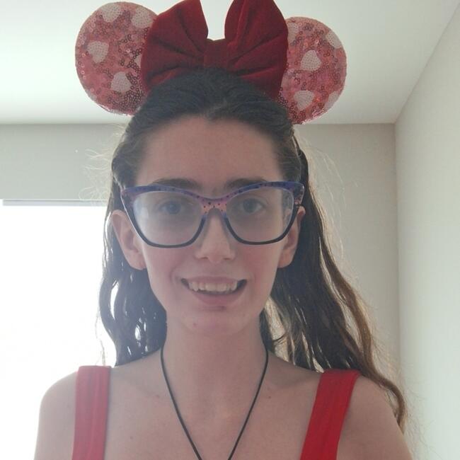 Babysitter in Sellersburg: Adriana