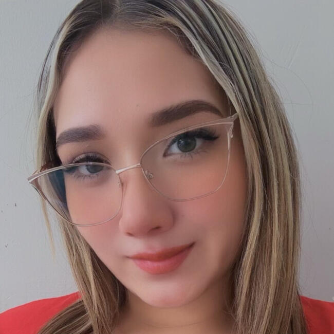 Canguro en Benidorm: Mishelle