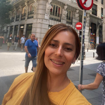 Canguro Móstoles: DIANA MARCELA