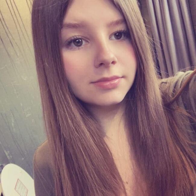 Babysitter in Thuin: Casandra
