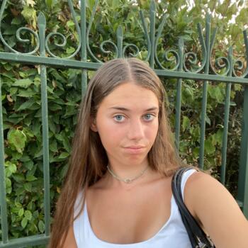 Baby-sitter in Nantes: Louise