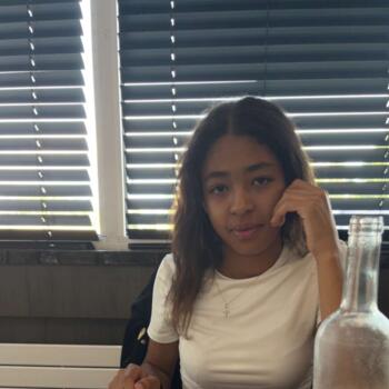 Babysitter in Vernier: Laura