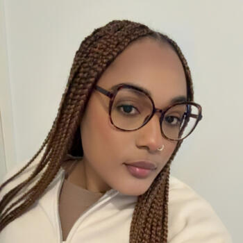 Babysitter Bordeaux: Jarina