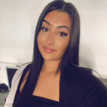 Babysitter in Créteil: Jasmine