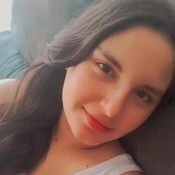 Babysitter in Vitória: Yasmin