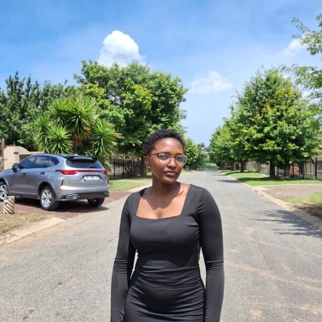 Babysitter in Kinross: Tiffany Makola