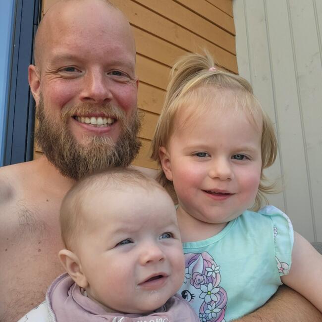 Babysitting job in Sola: Erik