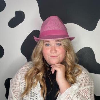 Babysitter in Phoenix: Madison