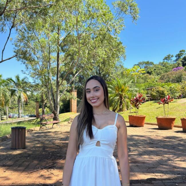 Babá em Sorocaba: Débora