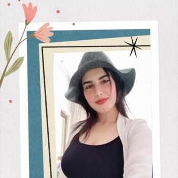 Babysitter in Bucharest: Maram