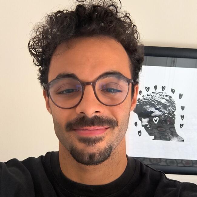 Babysitter in Athens: Thibault