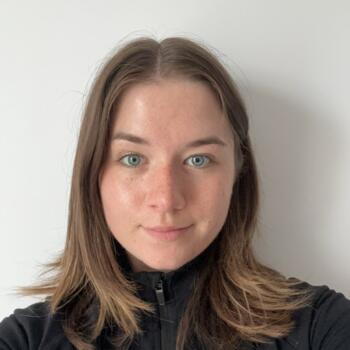 Babysitter Calry: Avril