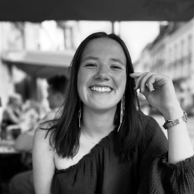 Babysitter in Gavere: Laura