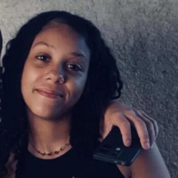 Babysitter in Praia Grande: Rhayra