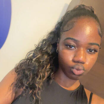 Babysitter Walsall: Winola